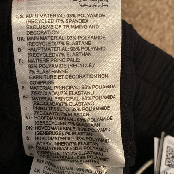 -NWT Adidas Women's High Waist Woven Seersucker Shorts - Size: 2XS - Picture 7 of 8